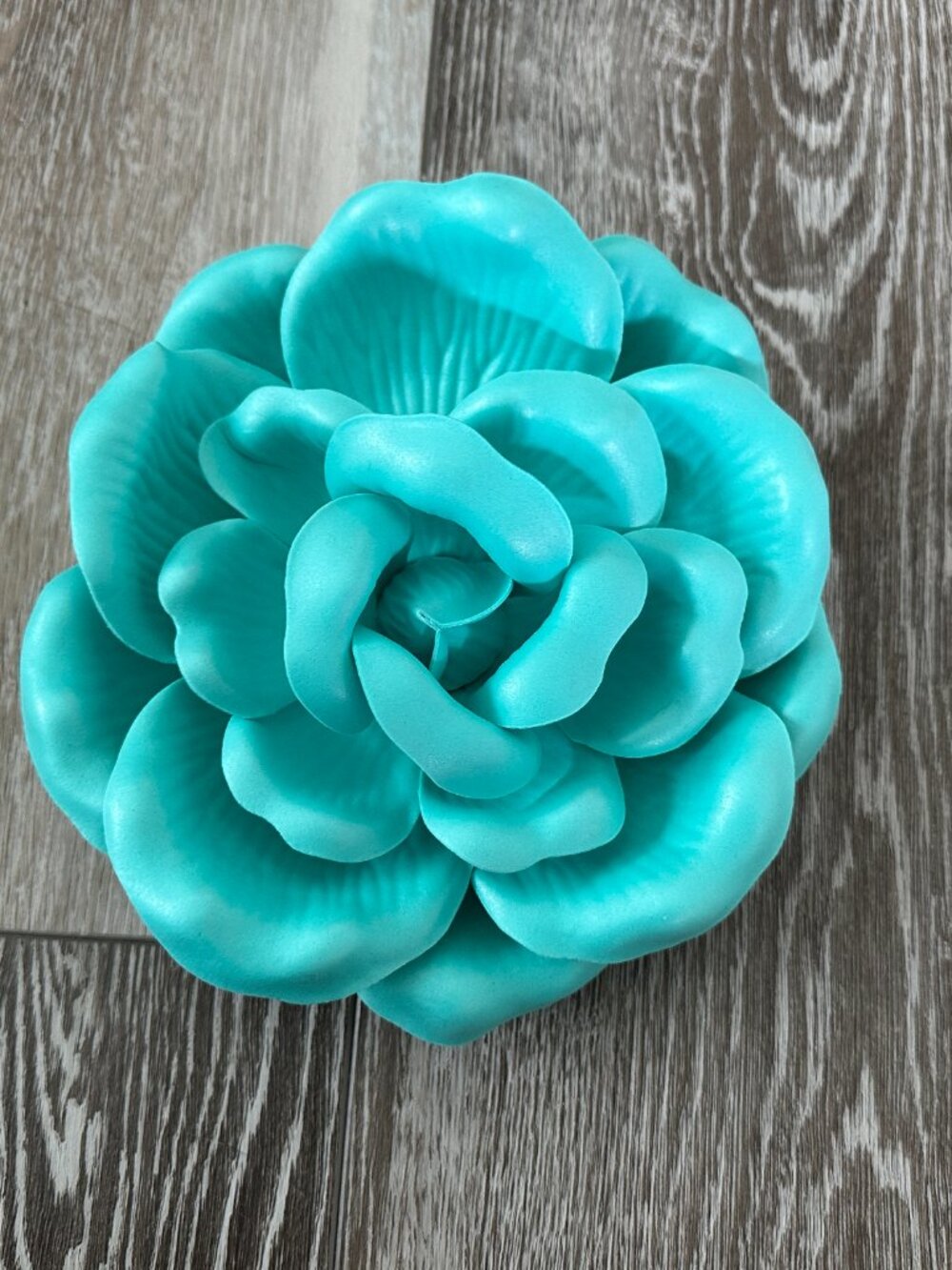 NWOT Aqua Turquoise Gorgeous Flower Wall Decor Cottage Shabby Chic - Picture 4 of 5
